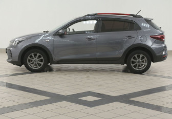 Подержанный автомобиль Kia Rio Hatchback 2021 года (7 фото)