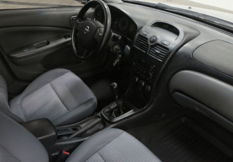 Подержанный автомобиль Nissan Almera Classic 2011 года (6 фото)