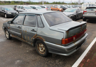 Подержанный автомобиль LADA (ВАЗ) 2115 2007 года (5 фото)
