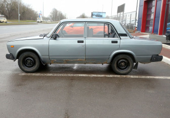 Подержанный автомобиль LADA (ВАЗ) 2107 2010 года (8 фото)