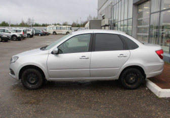 Подержанный автомобиль LADA (ВАЗ) Granta Sedan 2023 года (4 фото)