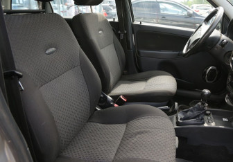 Подержанный автомобиль LADA (ВАЗ) Kalina Wagon 2012 года (10 фото)