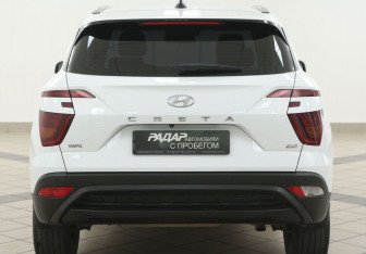 Подержанный автомобиль Hyundai Creta 2021 года (3 фото)