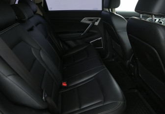 Подержанный автомобиль Geely Atlas 2019 года (13 фото)