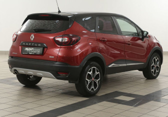 Подержанный автомобиль Renault Kaptur 2018 года (4 фото)