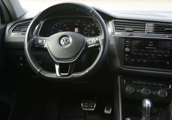 Подержанный автомобиль Volkswagen Tiguan 2017 года (14 фото)