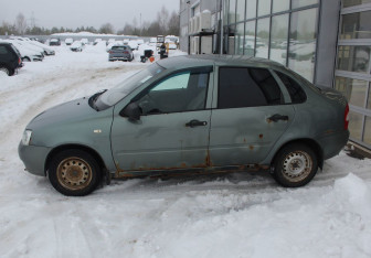 Подержанный автомобиль LADA (ВАЗ) Kalina Sedan 2011 года (4 фото)