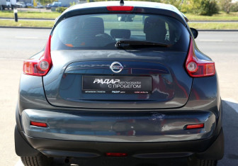 Подержанный автомобиль Nissan Juke 2013 года (5 фото)