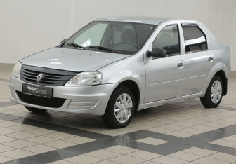 Подержанный автомобиль Renault Logan Sedan 2013 года (8 фото)