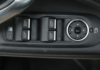 Подержанный автомобиль Ford Mondeo Sedan 2011 года (18 фото)