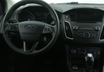 Подержанный автомобиль Ford Focus Wagon 2019 года (14 фото)