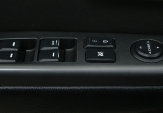 Подержанный автомобиль Kia Rio Sedan 2017 года (18 фото)