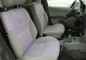 Подержанный автомобиль LADA (ВАЗ) Kalina Sedan 2007 года (10 фото)