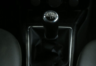 Подержанный автомобиль Opel Astra Sedan 2008 года (13 фото)