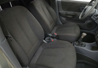 Подержанный автомобиль Hyundai Accent Sedan 2008 года (10 фото)