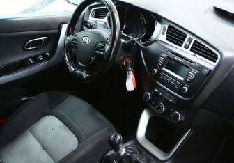 Подержанный автомобиль Kia Ceed Wagon 2014 года (6 фото)