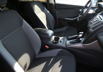 Подержанный автомобиль Ford Focus Wagon 2013 года (10 фото)