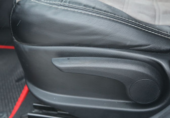 Подержанный автомобиль Kia Rio Hatchback 2020 года (11 фото)