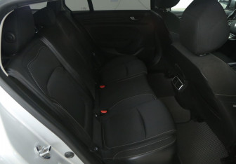 Подержанный автомобиль Renault Megane Wagon 2019 года (11 фото)