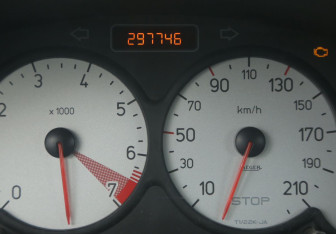 Подержанный автомобиль Peugeot 206 Hatchback 2004 года (17 фото)