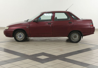 Подержанный автомобиль LADA (ВАЗ) 2110 2004 года (7 фото)