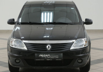 Подержанный автомобиль Renault Logan Sedan 2012 года (6 фото)