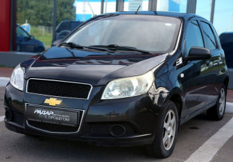 Подержанный автомобиль Chevrolet Aveo Hatchback 2010 года (3 фото)