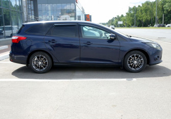 Подержанный автомобиль Ford Focus Wagon 2012 года (7 фото)