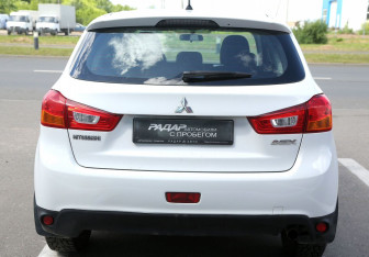 Подержанный автомобиль Mitsubishi ASX 2013 года (5 фото)