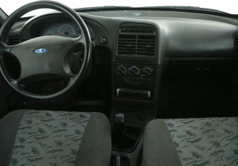 Подержанный автомобиль LADA (ВАЗ) 2110 2006 года (12 фото)