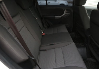 Подержанный автомобиль Chery Tiggo (T11) 2014 года (11 фото)