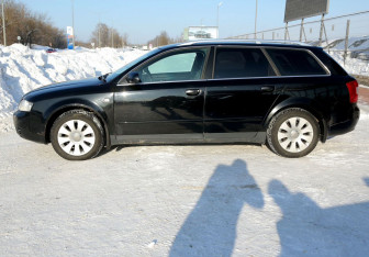 Подержанный автомобиль Audi A4 Wagon 2002 года (8 фото)