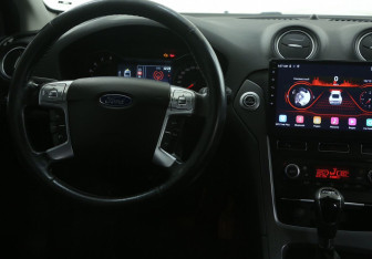 Подержанный автомобиль Ford Mondeo Sedan 2013 года (14 фото)