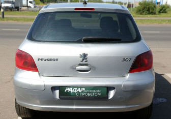 Подержанный автомобиль Peugeot 307 Hatchback 2005 года (5 фото)