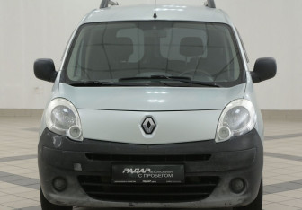 Подержанный автомобиль Renault Kangoo 2008 года (6 фото)