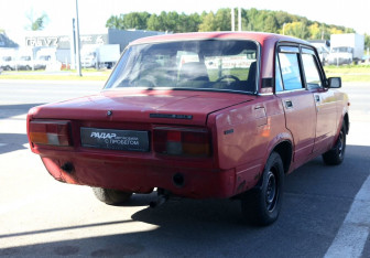 Подержанный автомобиль LADA (ВАЗ) 2105 1990 года (6 фото)