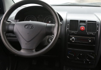 Подержанный автомобиль Hyundai Getz 2007 года (14 фото)