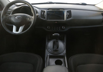Подержанный автомобиль Kia Sportage 2013 года (12 фото)