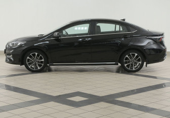 Подержанный автомобиль Omoda S5 2023 года (7 фото)