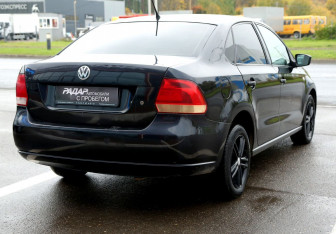 Подержанный автомобиль Volkswagen Polo Sedan 2014 года (6 фото)