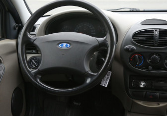 Подержанный автомобиль LADA (ВАЗ) Kalina Wagon 2010 года (14 фото)