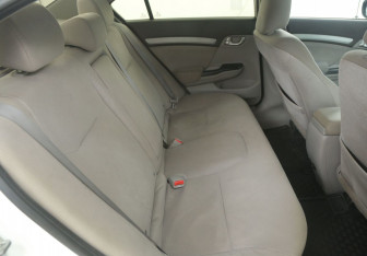 Подержанный автомобиль Honda Civic Sedan 2012 года (11 фото)
