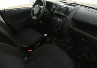Подержанный автомобиль LADA (ВАЗ) Granta Sedan 2012 года (9 фото)