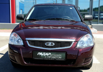 Подержанный автомобиль LADA (ВАЗ) Priora Hatchback 2012 года (2 фото)