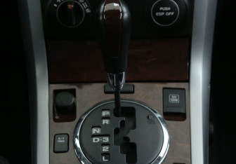 Подержанный автомобиль Suzuki Grand Vitara 2006 года (15 фото)