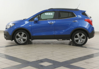 Подержанный автомобиль Opel Mokka 2013 года (7 фото)