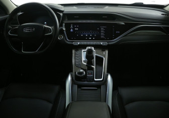 Подержанный автомобиль Geely Atlas Pro 2022 года (12 фото)