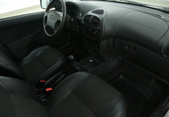 Подержанный автомобиль LADA (ВАЗ) Kalina Wagon 2012 года (9 фото)