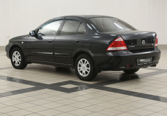 Подержанный автомобиль Nissan Almera Classic 2007 года (2 фото)