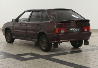 Подержанный автомобиль LADA (ВАЗ) 2114 2011 года (2 фото)